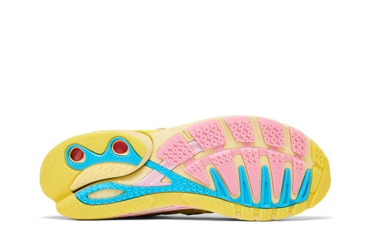 unheardof-x-adidas-adistar-control-5-piggy-runner-2-0-cheeseburger-kj8359_4
