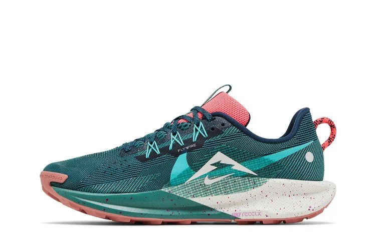 Кроссовки Nike Pegasus Trail 5 'Vivid Grape Green Frost'