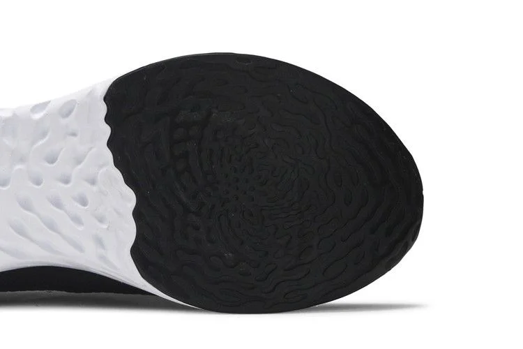 Krossovki-Air-Jordan-React-Havoc-Black-4