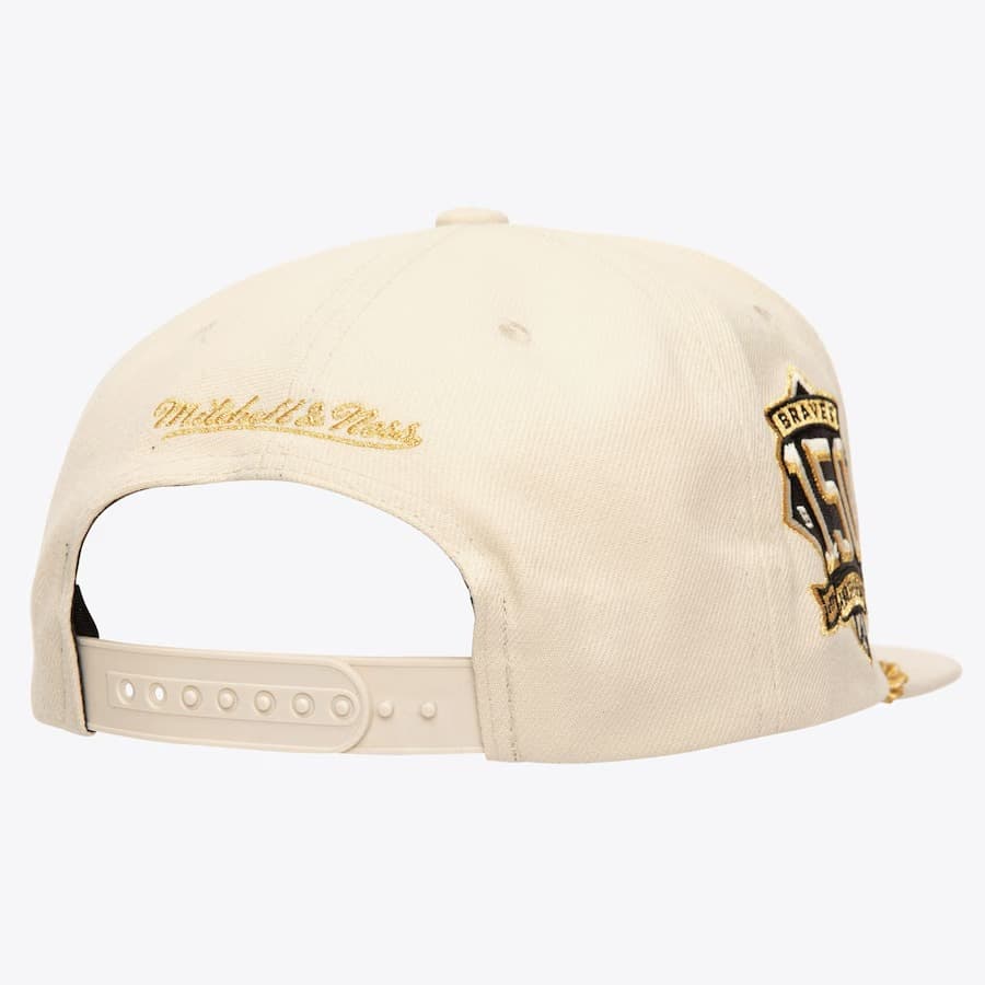 Бейсболка Mitchell & Ness Cream Atlanta Braves Golden Ivory Snapback Hat