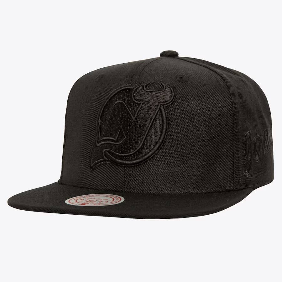 Бейсболка Mitchell & Ness Black New Jersey Devils Pearl Snapback Hat