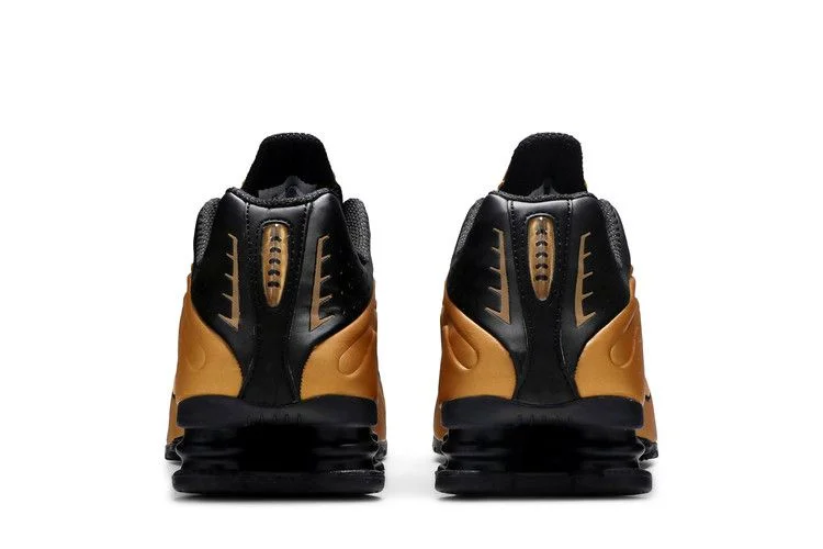 Кроссовки Nike Shox R4 'Metallic Gold'