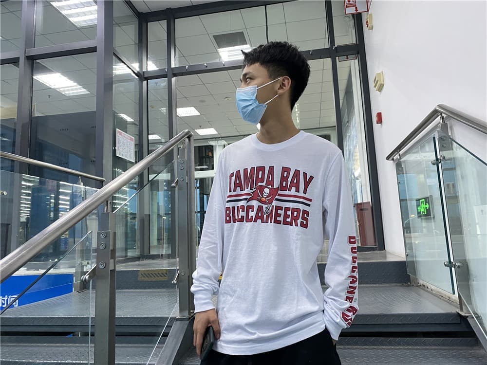 Лонгслив B20THER NFL Tampa Bay Buccaneers White Longsleeve