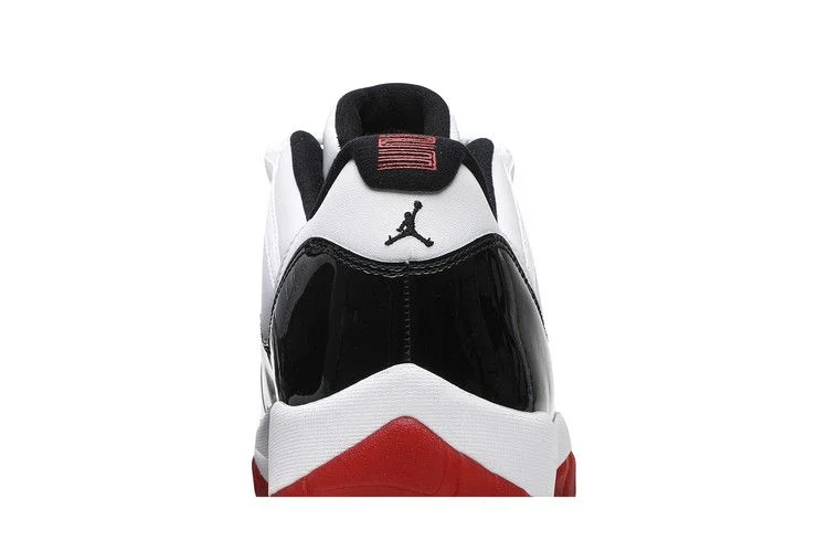 Кроссовки Air Jordan 11 Retro Low 'Concord-Bred'