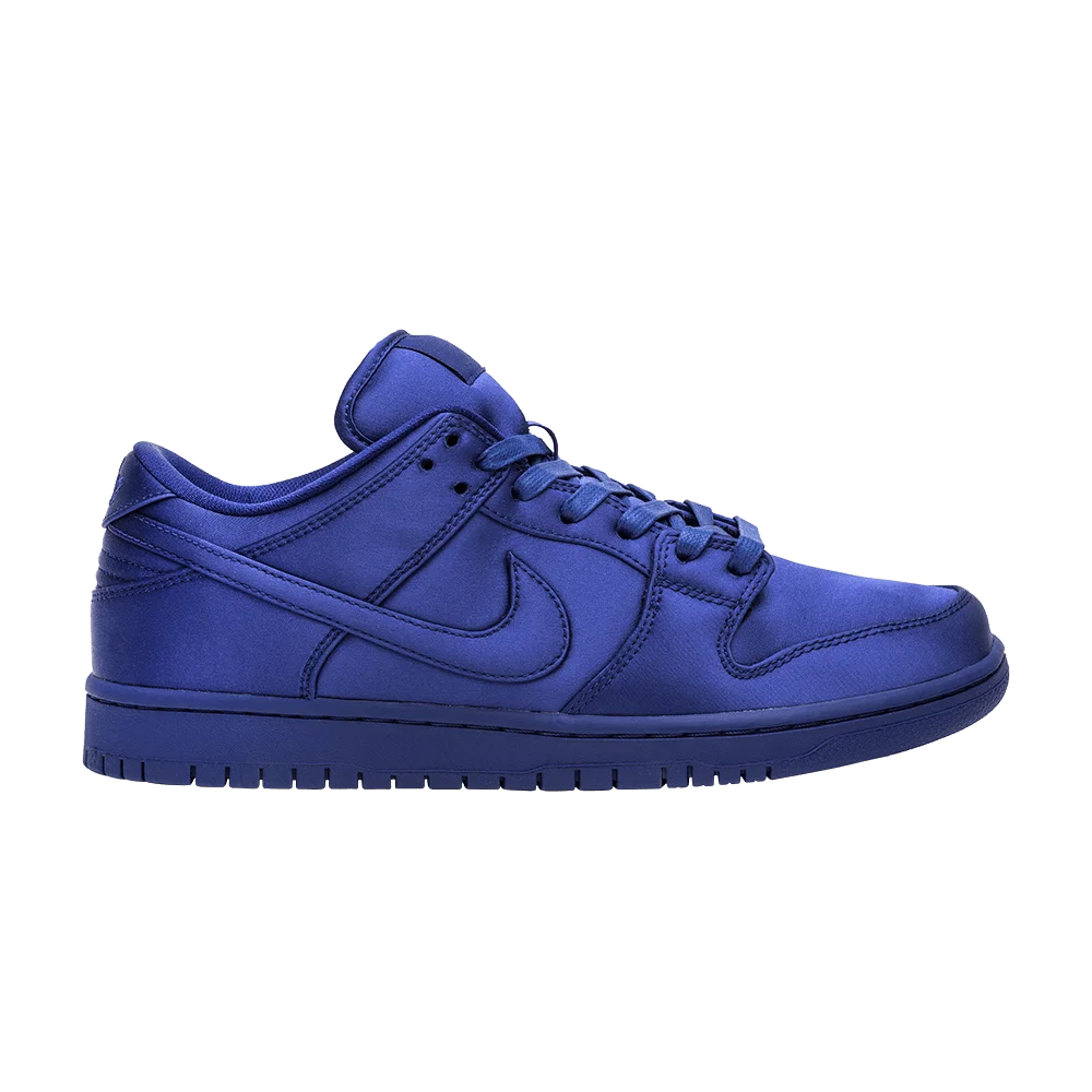 Krossovki-NBA-x-Nike-Dunk-Low-SB-Deep-Royal-Blue