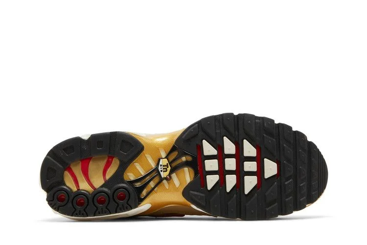 Кроссовки Nike Wmns Air Max Plus QS 'Metallic Gold'