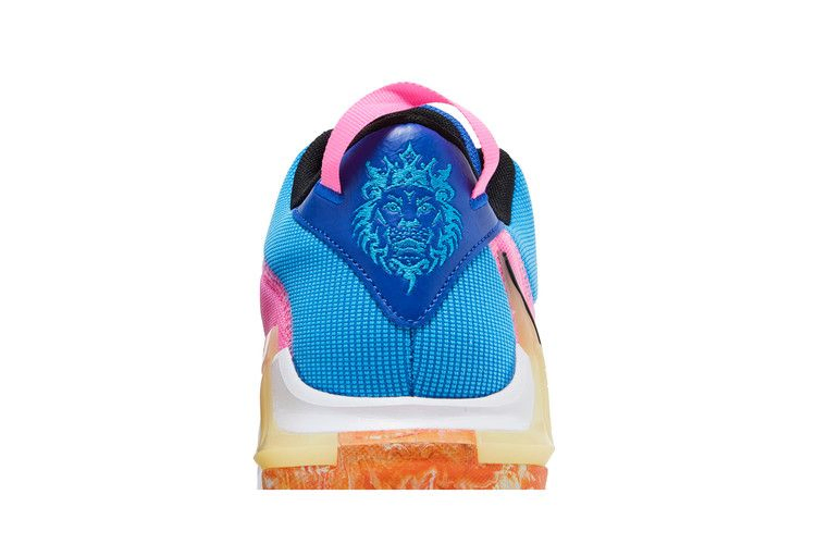 lebron-witness-7-hyper-royal-pink-dm1123-400_06