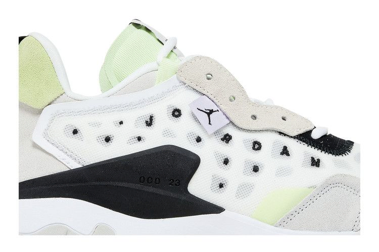jordan-delta-2-cyber-green-cv8121-101_01
