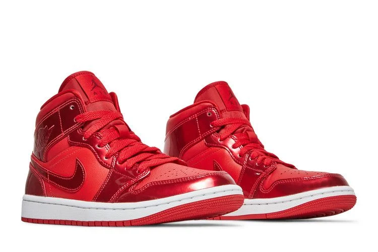 Krossovki-Wmns-Air-Jordan-1-Mid-SE-University-Red-Pomegranate-7