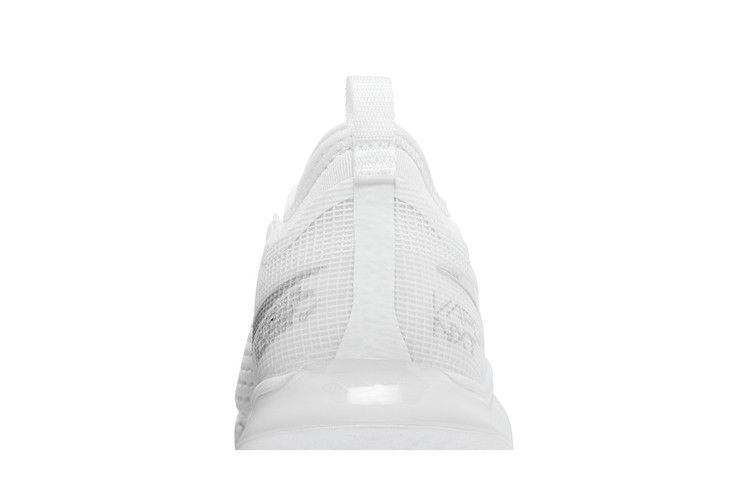 Кроссовки Wmns NikeCourt React Vapor NXT 'White Metallic Silver'
