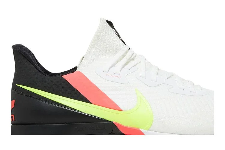 Krossovki-Nike-Air-Zoom-Infinity-Tour-Wide-White-Crimson-Volt-1
