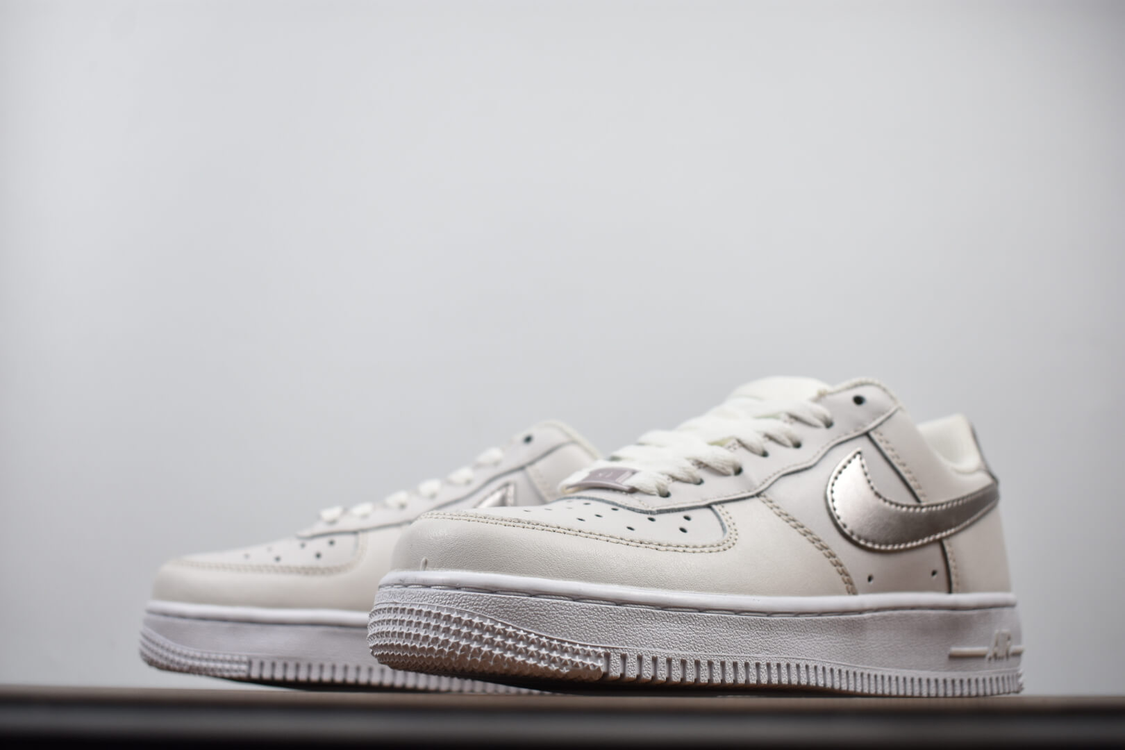 Кроссовки Nike Air Force 1 Low GS 'Phantom'
