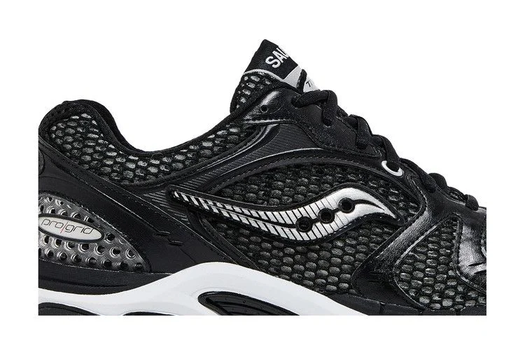 Кроссовки Saucony ProGrid Triumph 4 'Black'