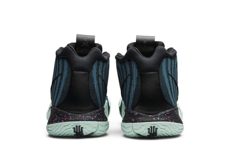 Кроссовки Nike Kyrie 4 '80s'
