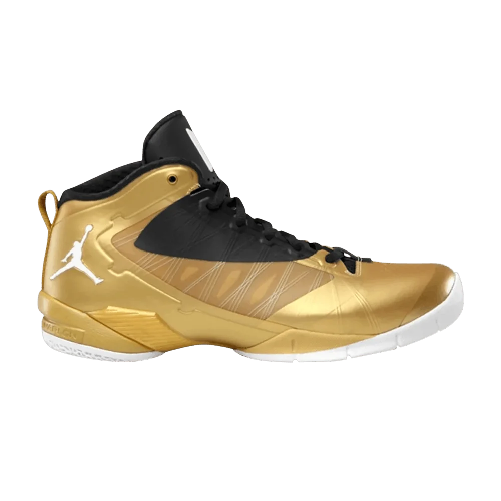 Krossovki-Air-Jordan-Fly-Wade-2-EV-Metallic-Gold-Coin