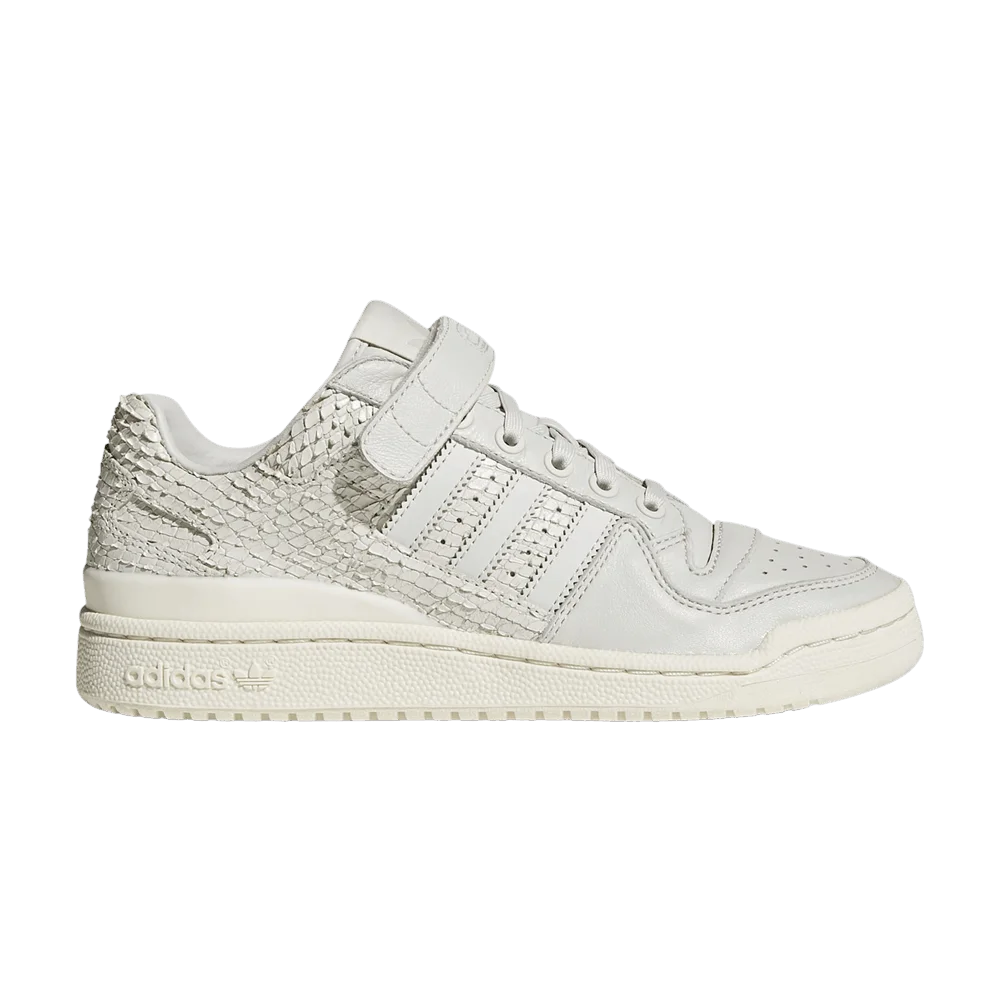 Krossovki-Adidas-Wmns-Forum-Low-Snakeskin-Grey