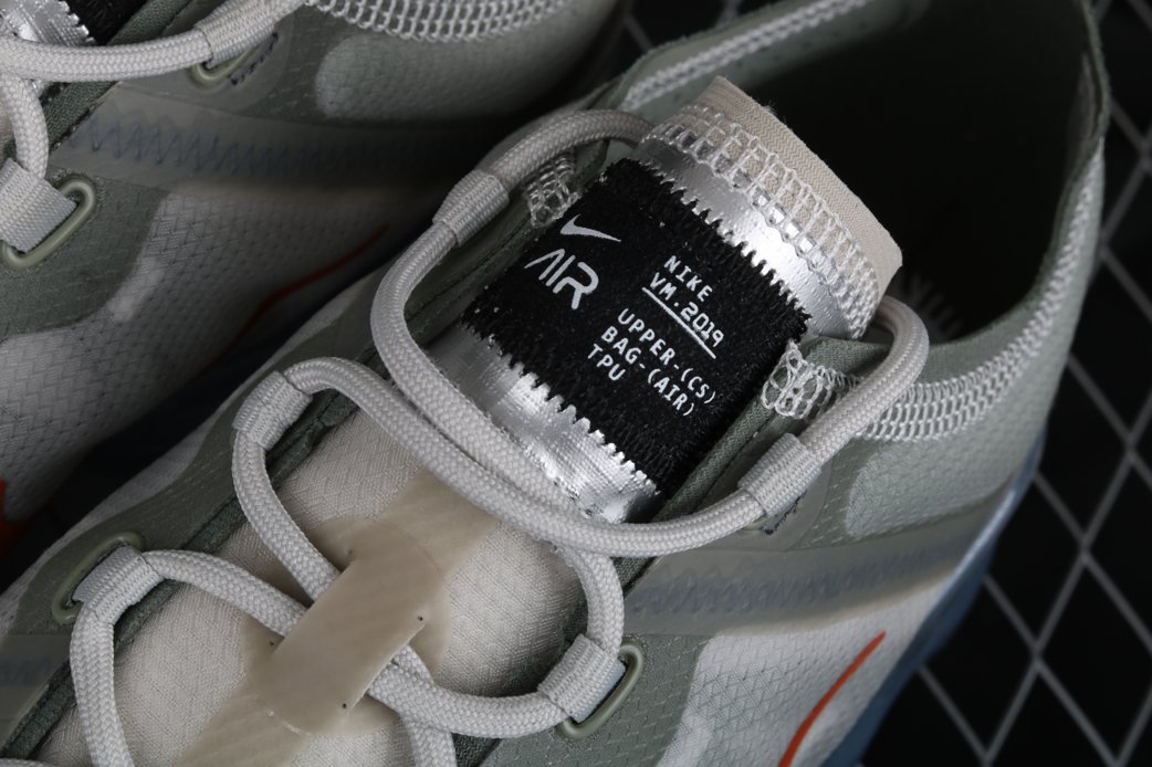 Air-VaporMax-2019-Light-Olive-10
