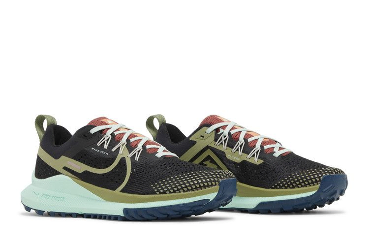 wmns-react-pegasus-trail-4-black-alligator-mint-dj6159-004_07