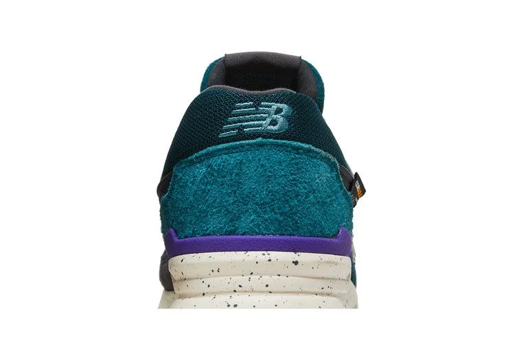 Krossovki-J.Crew-x-New-Balance-997H-Trek-6