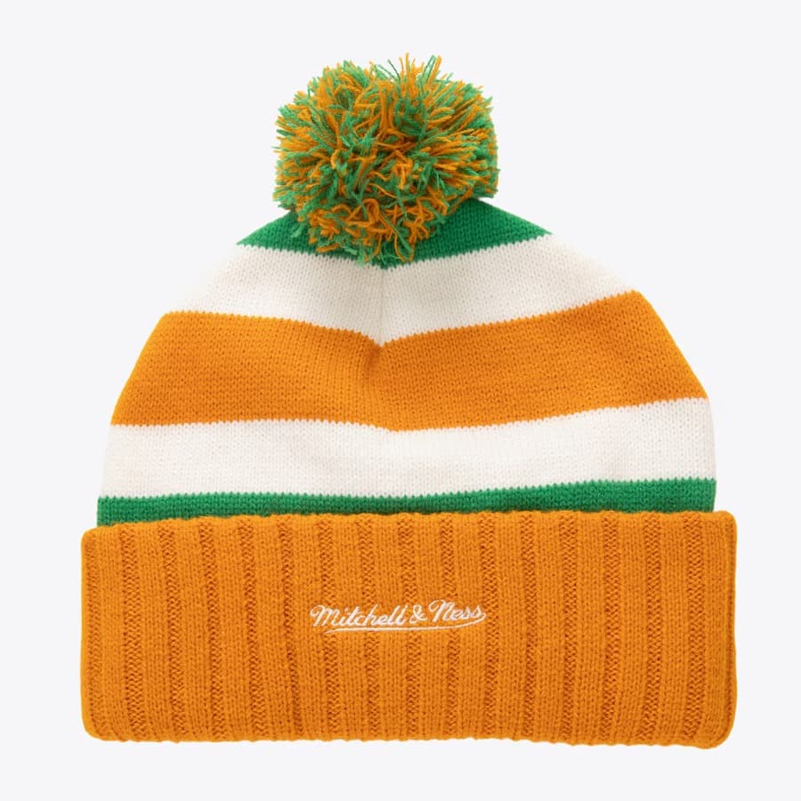 Шапка Mitchell & Ness Orange Milwaukee Bucks Snow Day Hardwood Classics Cuffed Knit Hat with Pom
