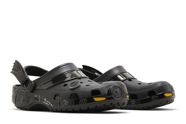 batman-x-classic-clog-batmobile-210219-001_07