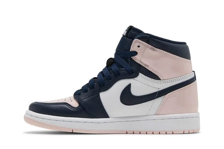 Кроссовки Wmns Air Jordan 1 Retro High OG SE 'Bubble Gum'