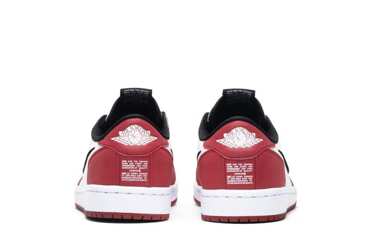Кроссовки Wmns Air Jordan 1 Low Slip 'Chicago'
