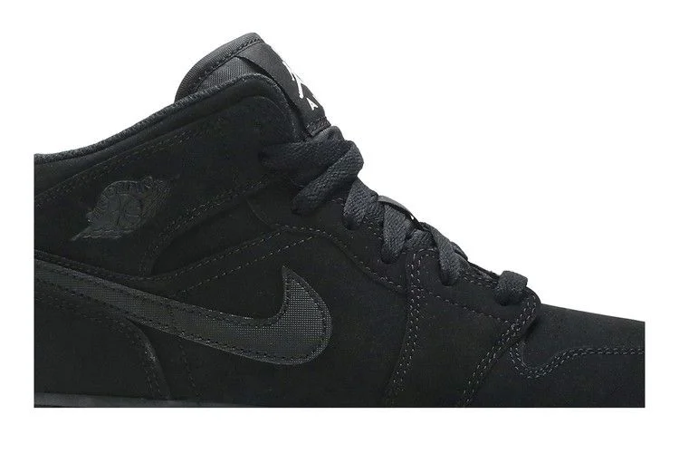 Krossovki-Air-Jordan-1-Mid-BG-Black-1