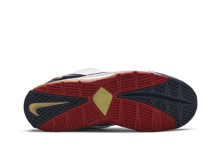 zoom-lebron-3-low-remix-31401011102_03