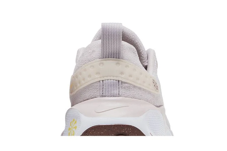 Кроссовки Nike Wmns ReactX Infinity Run 4 Wide 'Platinum Violet Black'
