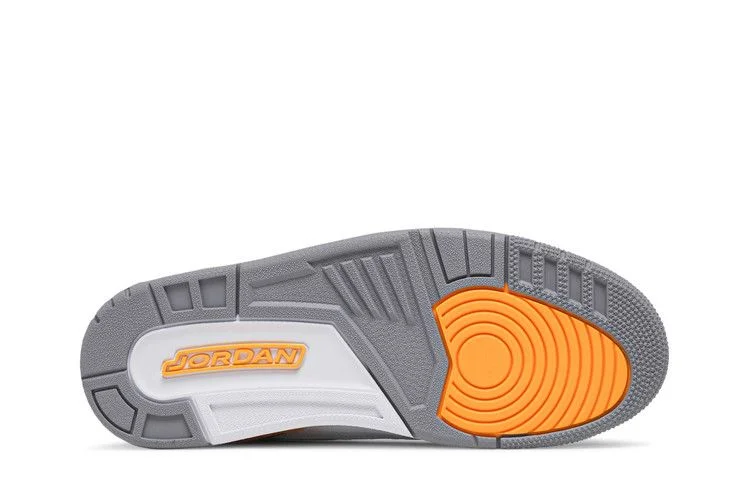 Krossovki-Wmns-Air-Jordan-3-Retro-Laser-Orange-3
