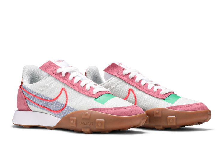 wmns-waffle-racer-2x-desert-berry-crimson-ck6647-600_07