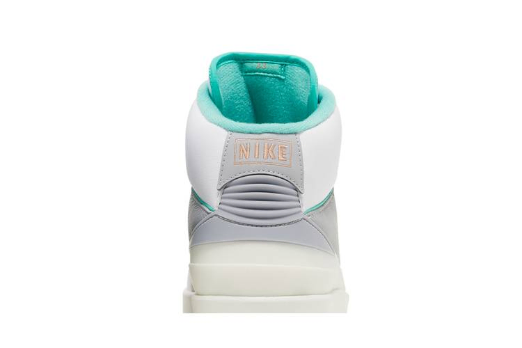 Кроссовки Wmns Air Jordan 2 Retro 'Crystal Mint'