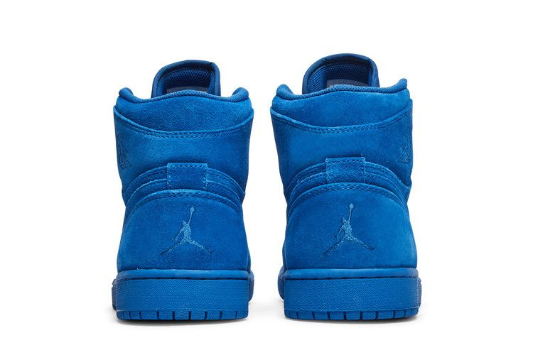 Кроссовки Air Jordan 1 Retro High 'Blue Suede'