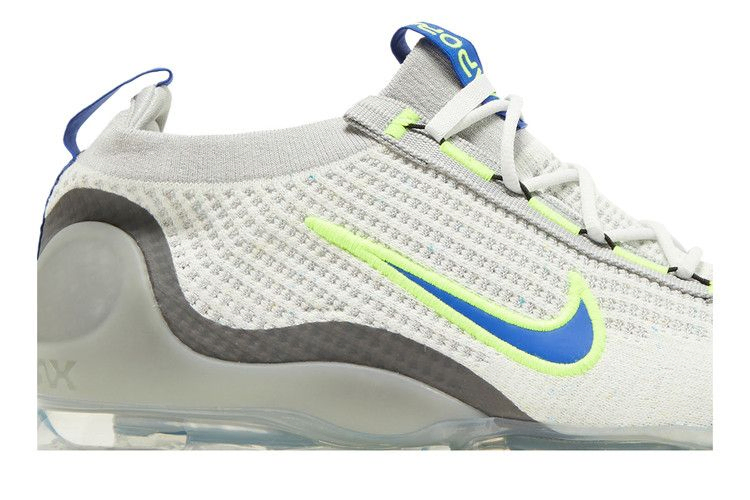Кроссовки Nike Air Vapormax 2021 Flyknit 'White Volt Hyper Royal'