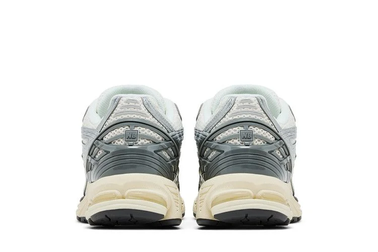 Кроссовки New Balance 1906R 'Grey Silver'