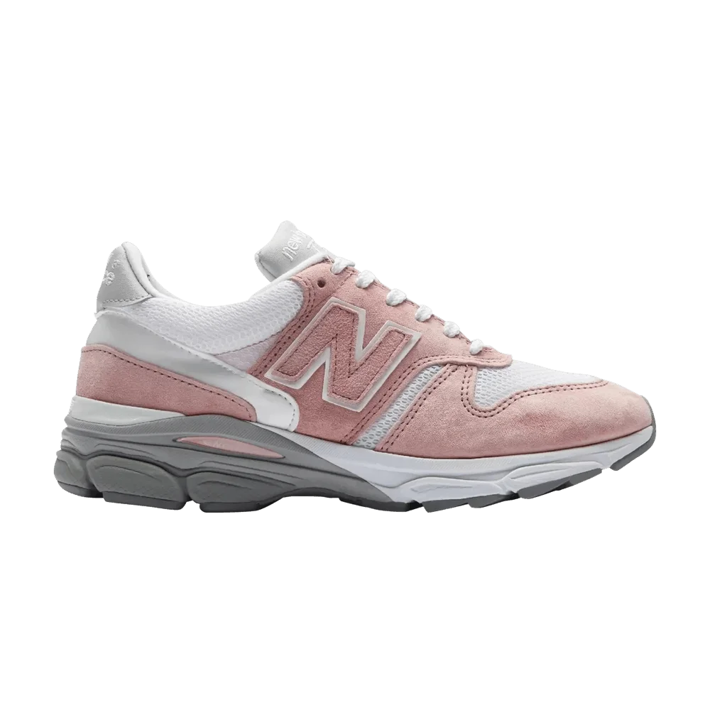 Krossovki-New-Balance-Wmns-770.9-Made-in-England-Pastel-Rose