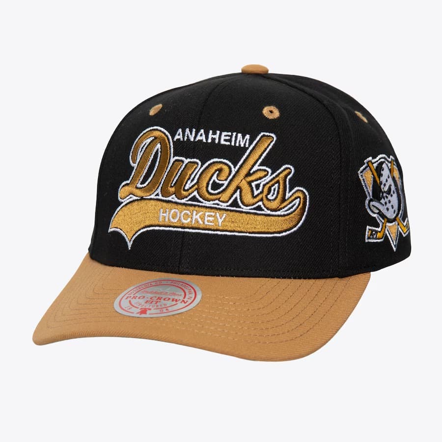 Бейсболка Mitchell & Ness Black Anaheim Ducks Tailsweep 2.0 Pro Snapback Hat