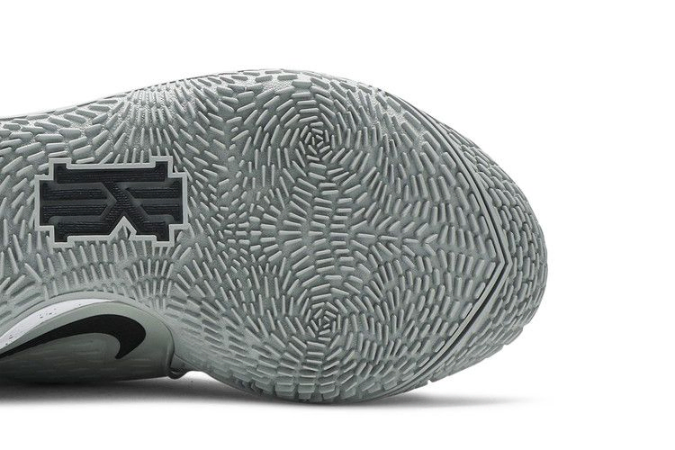 Кроссовки Nike Kyrie Low 2 TB 'Wolf Grey'