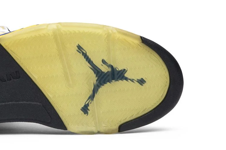 Кроссовки Air Jordan 5 Retro+ 'Laney' 2000