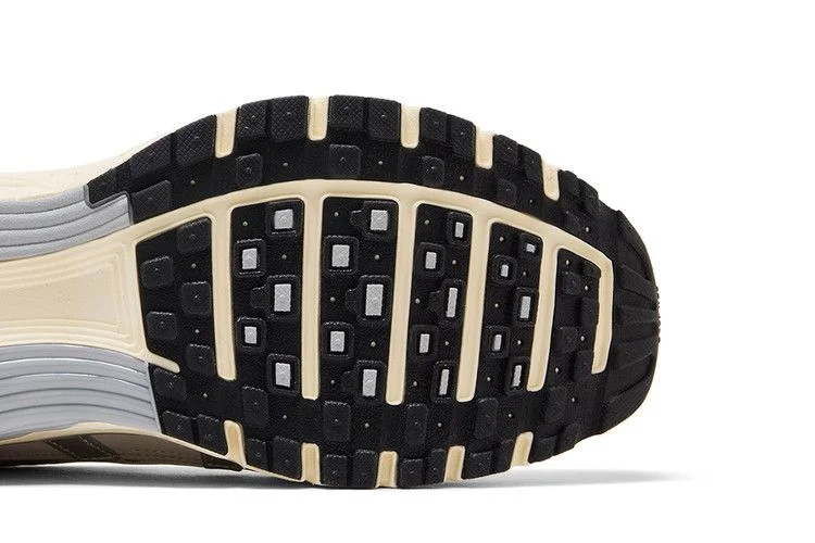 Krossovki-Nike-P-6000-Light-Bone-4