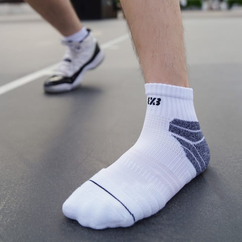Спортивные носки Ehot 3X3 White-Grey Short Socks