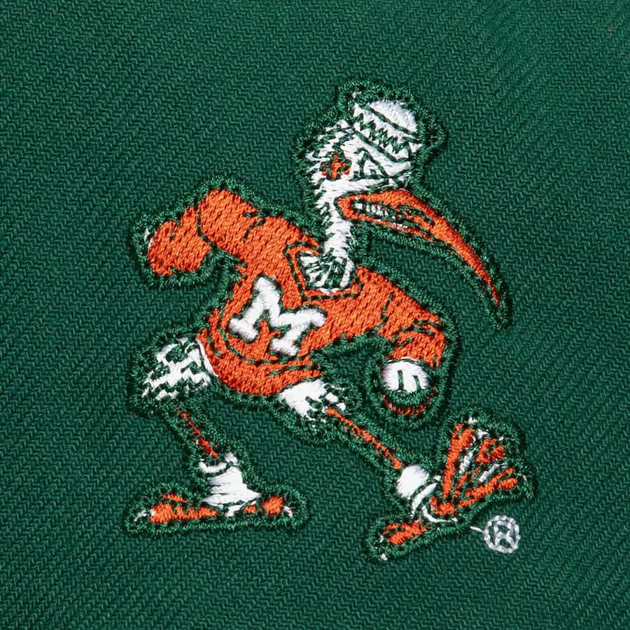 Бейсболка Mitchell & Ness Green Miami Hurricanes Just Don Team Snapback Hat