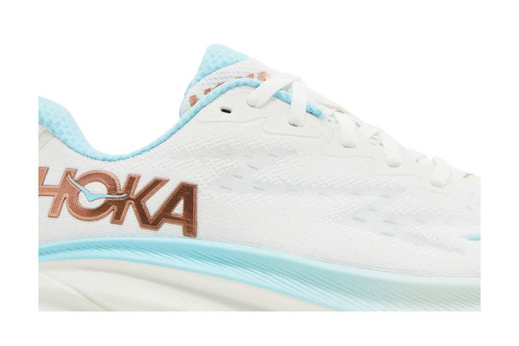 Кроссовки HOKA Wmns Clifton 9 Wide 'Frost Rose Gold'