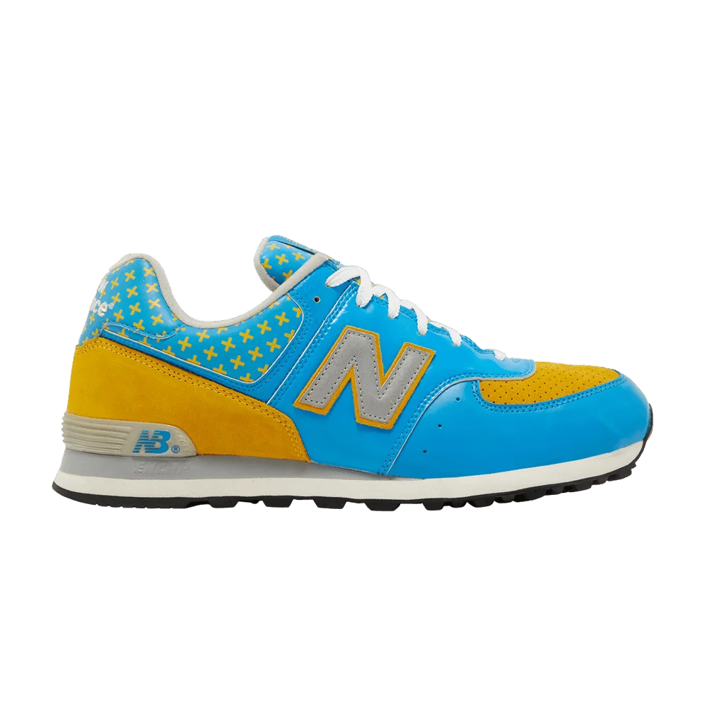 Krossovki-New-Balance-574-Flag-Collection-Sweden