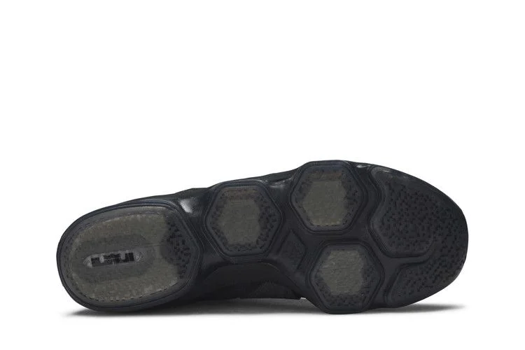 Krossovki-Nike-LeBron-14-Limited-Zero-Dark-Thirty-3