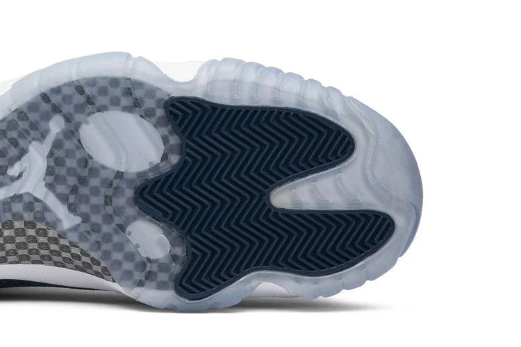 Кроссовки Air Jordan 11 Retro Low 'Navy Snakeskin' 2019