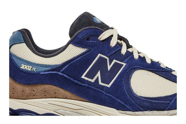 Кроссовки New Balance 2002R 'Night Tide Cream'