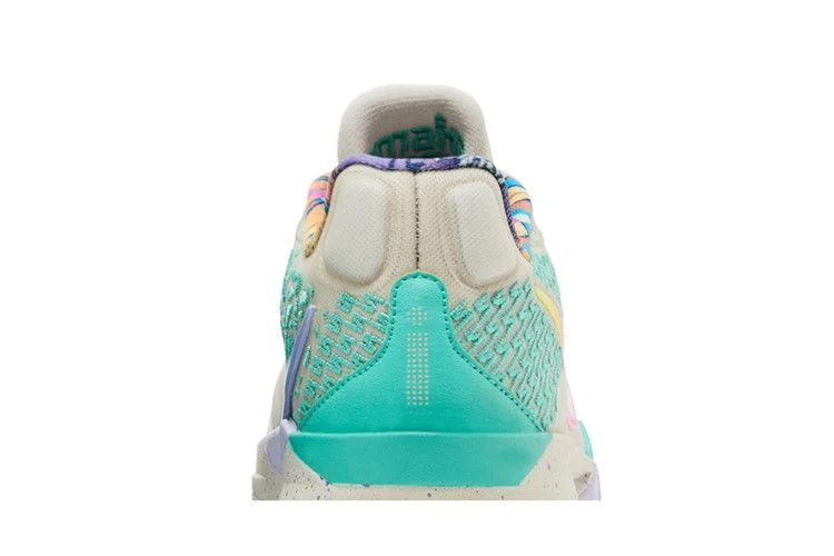 Krossovki-Titan-x-Nike-Wmns-Sabrina-2-EP-Make-Space-6