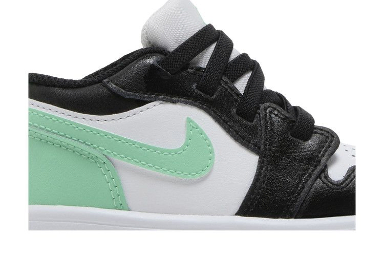 air-jordan-1-low-alt-td-green-glow-dr9747-131_01
